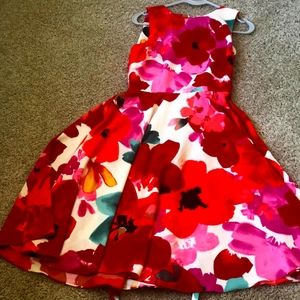 A beautiful Gabby Skye dress